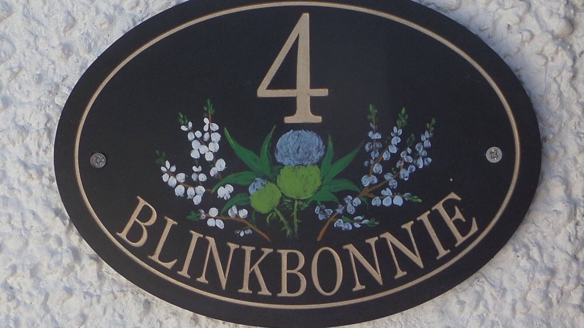 Killin Cottage | Blinkbonnie Cottage, a place of tranquillity & beauty in a country setting.