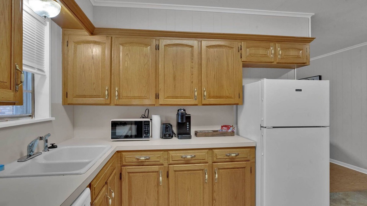 Shreveport House | Blissful, Cozy, Cute, Sleeps 8