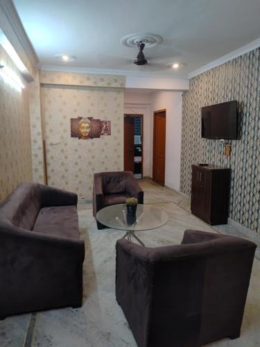 Indira Nagar Apartment | Blissful homestay
