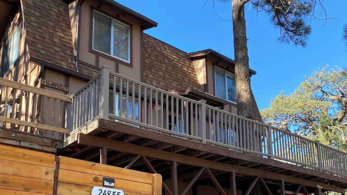 Pine Cove Cabin | Blissfully Wild - with Hot Tub & pets are welcome