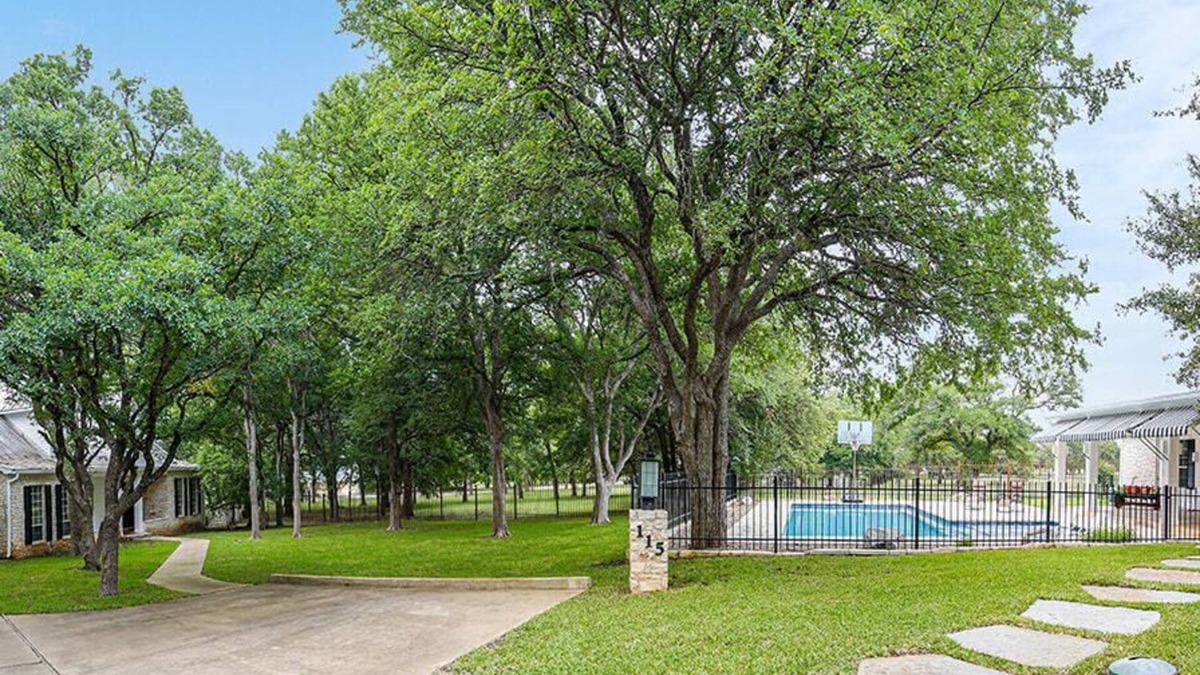 Horseshoe Bay West House | Blister Gold Hideaway | Swimming Pool | Concierge Services