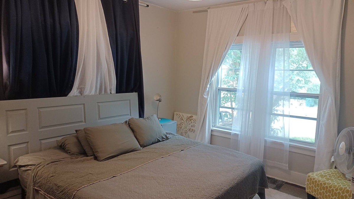 Rochester House | Block from Airport, walk to U of R/Strong Hospital, Genesee Valley Park.