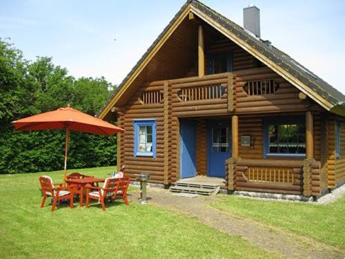 Schwackendorf House | Block Hus