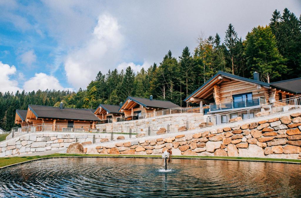 Schwarzenberg am Boehmerwald Ski Chalet | Blockhausen Luxus Chalets