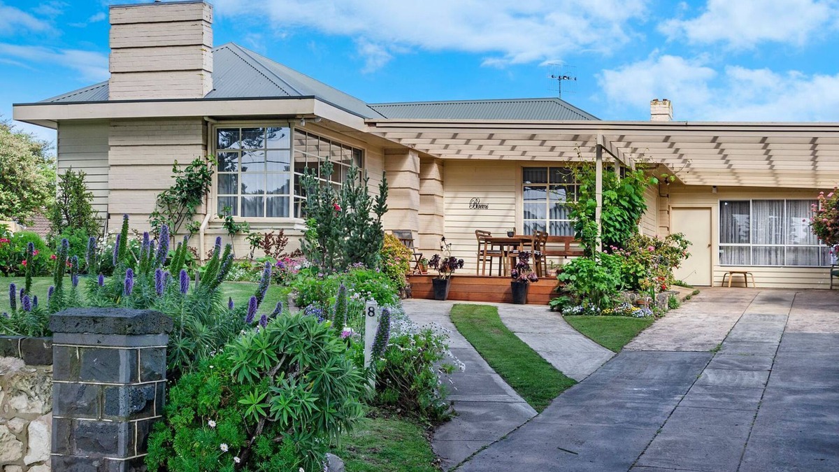 Port Fairy House | Bloom on Sackville Opt1