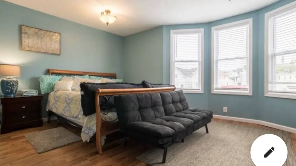 Ampere Apartment | Bloomfield Triple #7