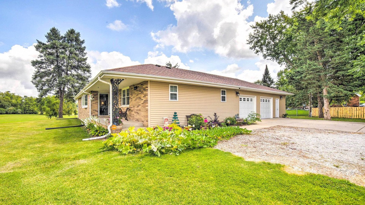 Lane House | Bloomington Family Home - Private Deck & Yard