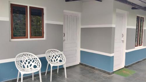Pirmed House | Blooms home stay