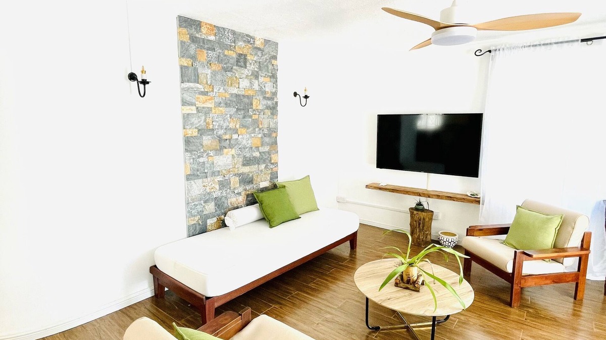 Blue Bay Apartment | Blue Beach Apartment, Holidays by the Sea!