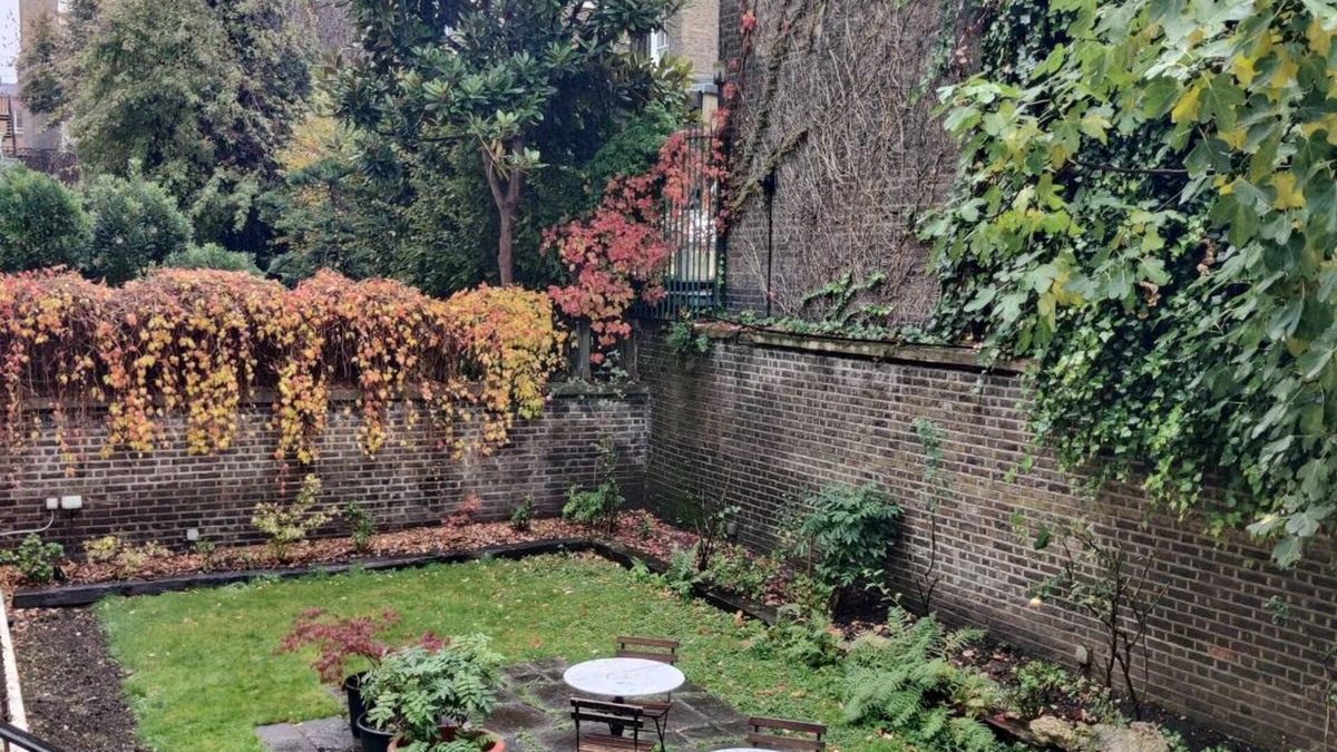 Pembridge Hotel | Blue Bells