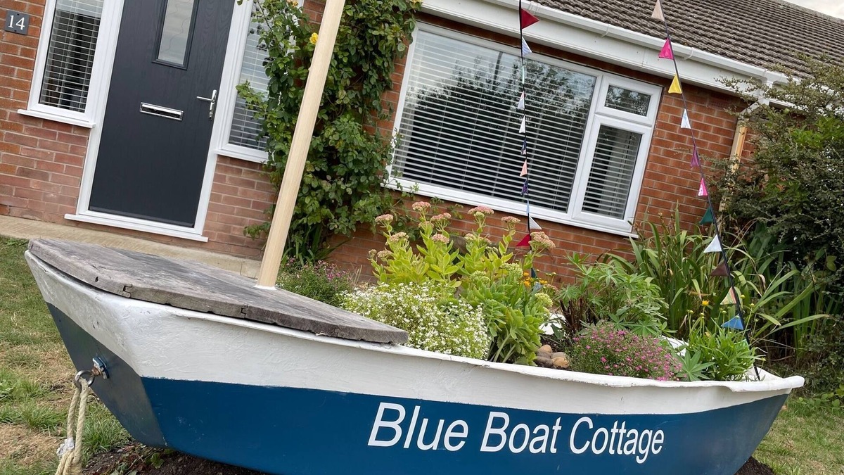 Sutton-on-Sea Cottage | Blue Boat Cottage, Sutton on Sea - beautiful, dog friendly, cosy cottage