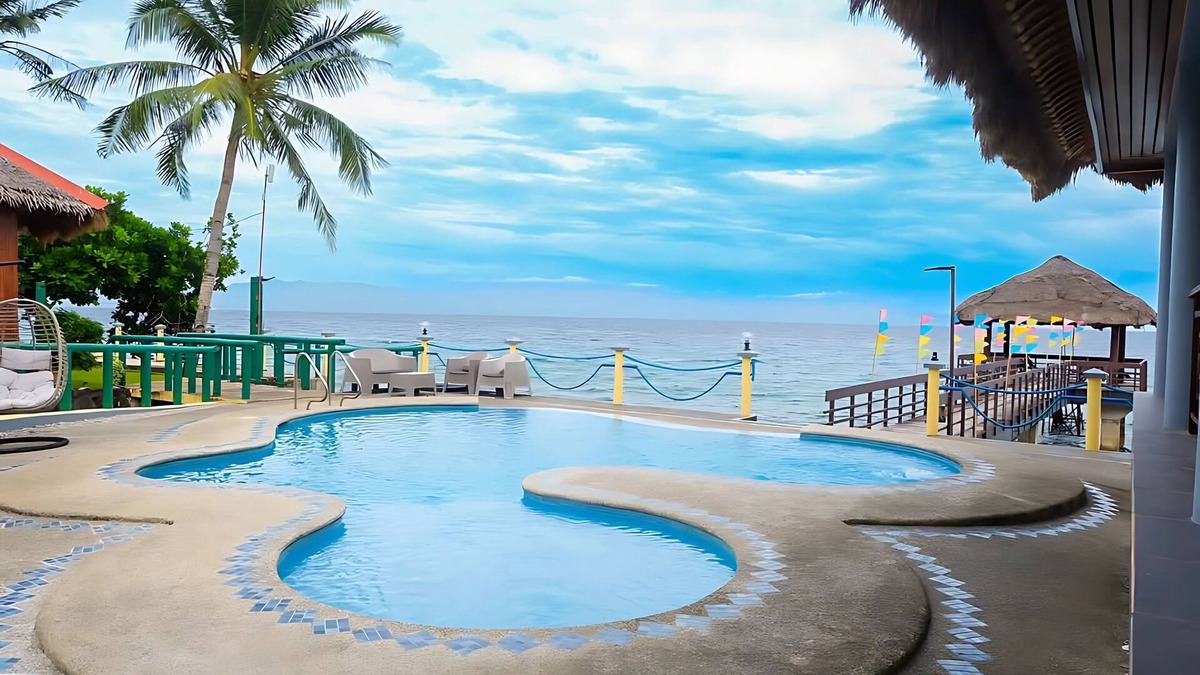 Padre Burgos Resort | Blue Deep Resort powered by Cocotel