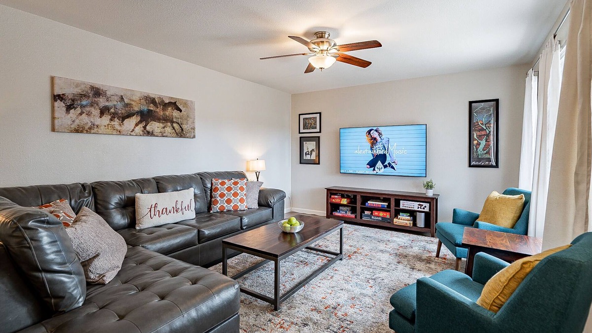 Meyer Park House | Blue Desert Inn~Family Haven near ASU/Airport