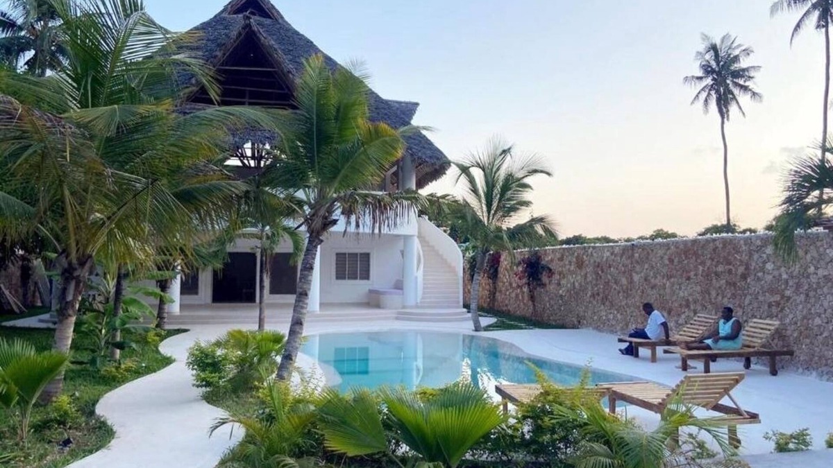 Watamu Villa | Blue Diamond Villa Watamu: Double Room with Private Bathroom