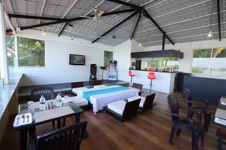 Hireguthi House | Blue Dolphin homestay