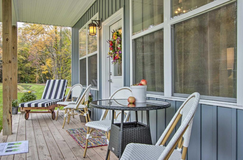 Brodheadsville House | Blue Heron Brodheadsville Cottage Hike and Ski!