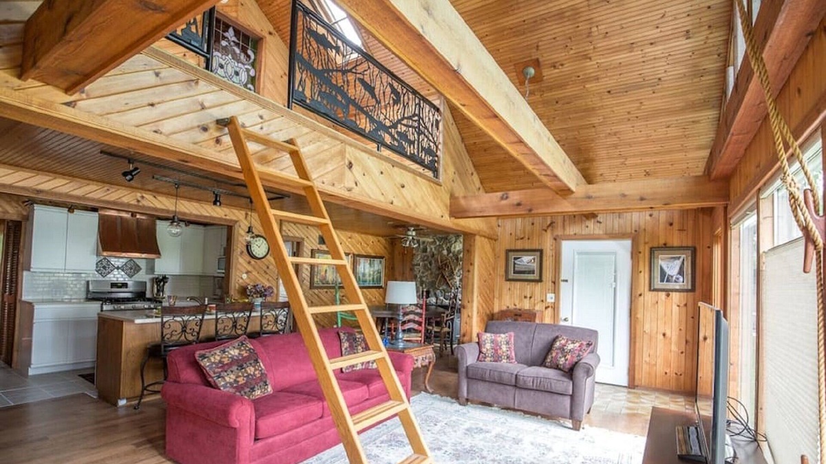 Bremen House | BLUE HERON COTTAGE at Lake of the Woods.