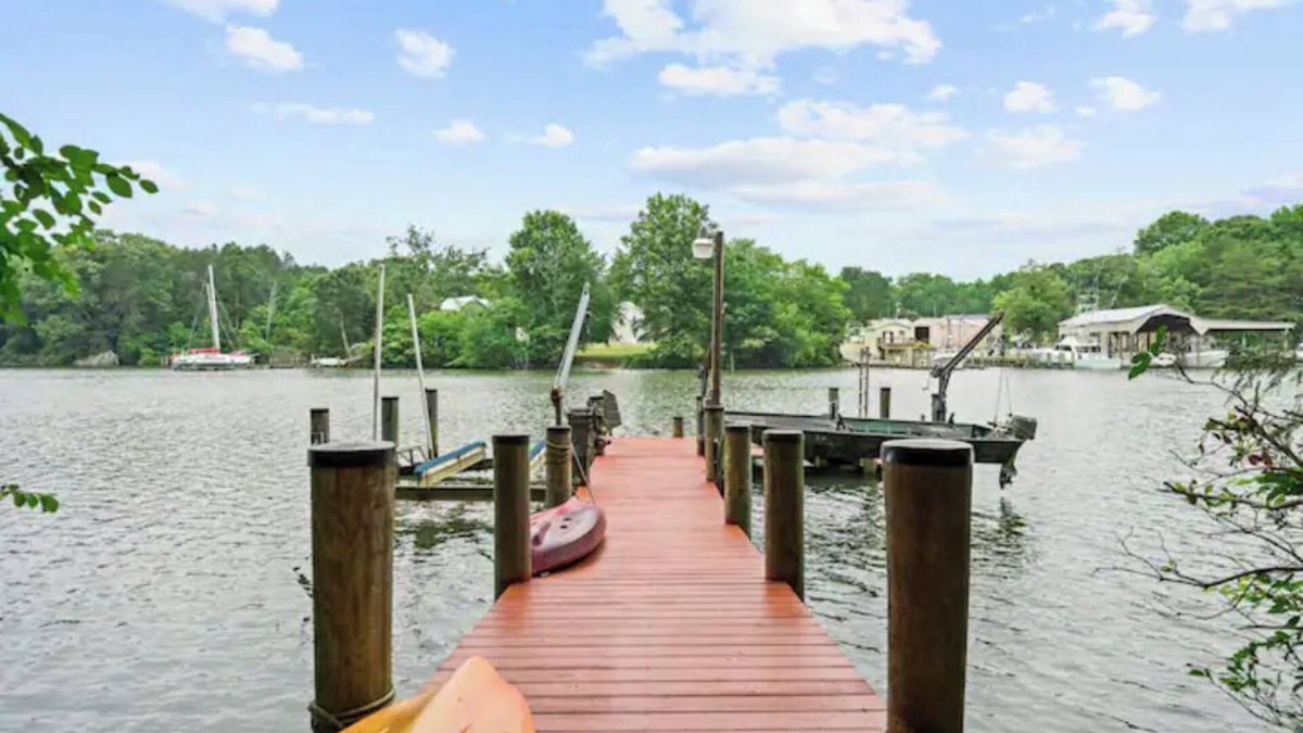 Valley Lee House | Blue Heron Retreat on the Water