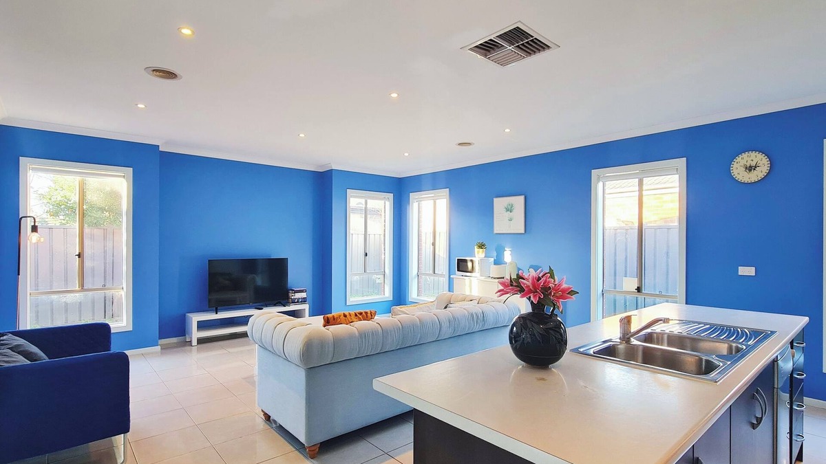 Mernda House | Blue Home/Comfy/Peaceful/3B House/Train Station/Parks/Sports