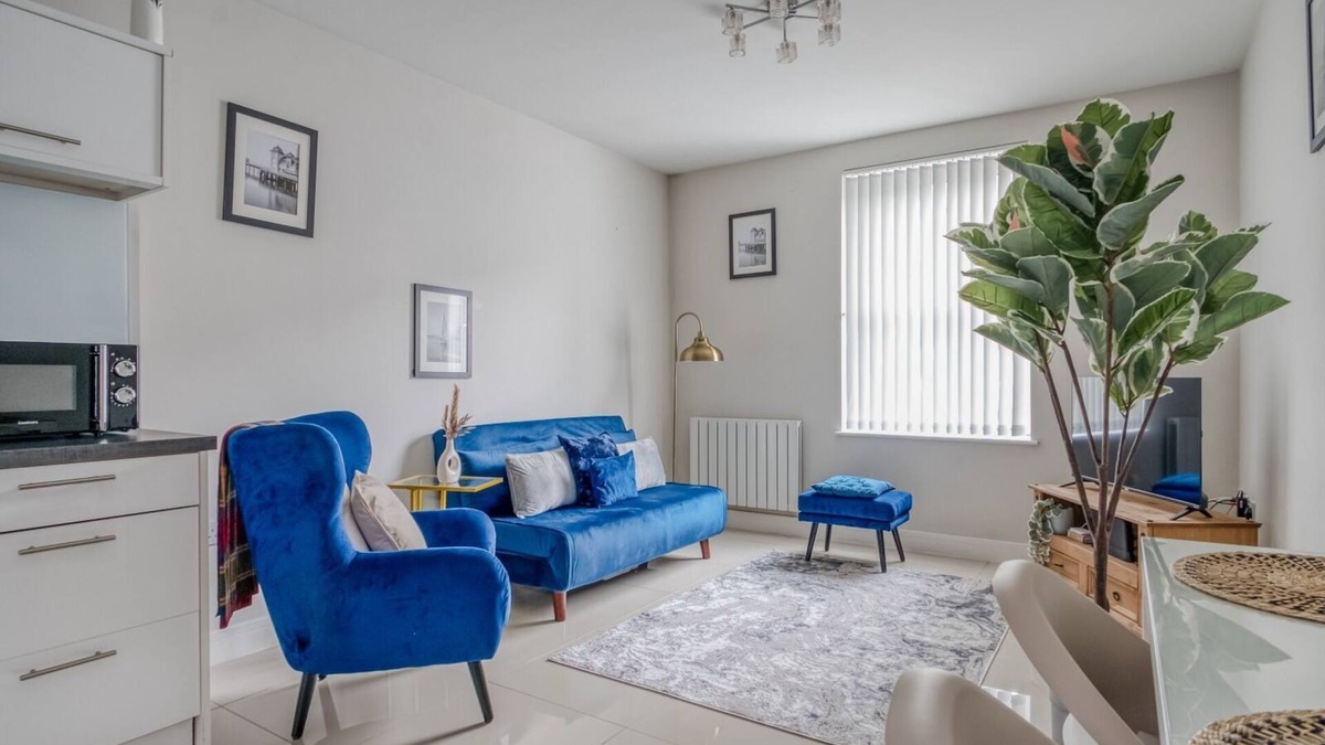 Gabalfa Apartment | Blue Horizon 1-Bedroom Apartment Near Hospital