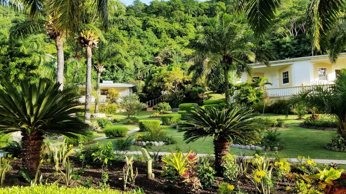 Morne Rouge Hotel | Blue Horizons Garden Resort