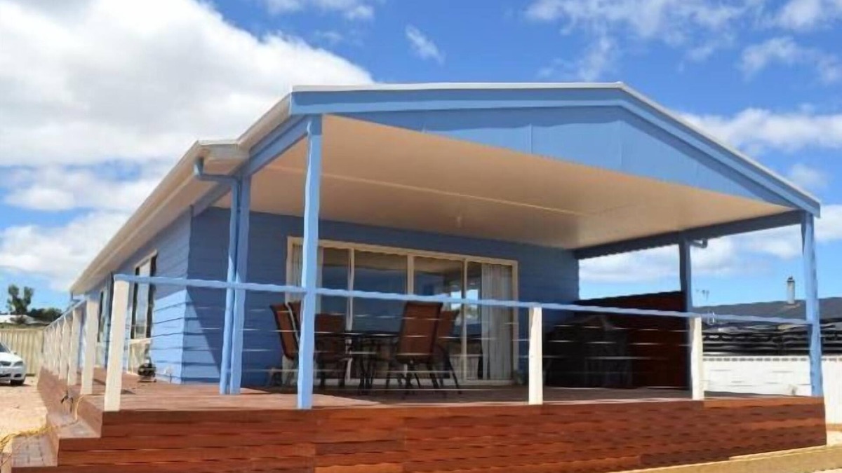 Ripon House | Blue House Blue Views