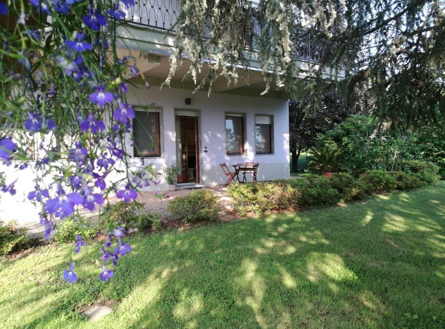 Borgomanero Apartment | Blue House