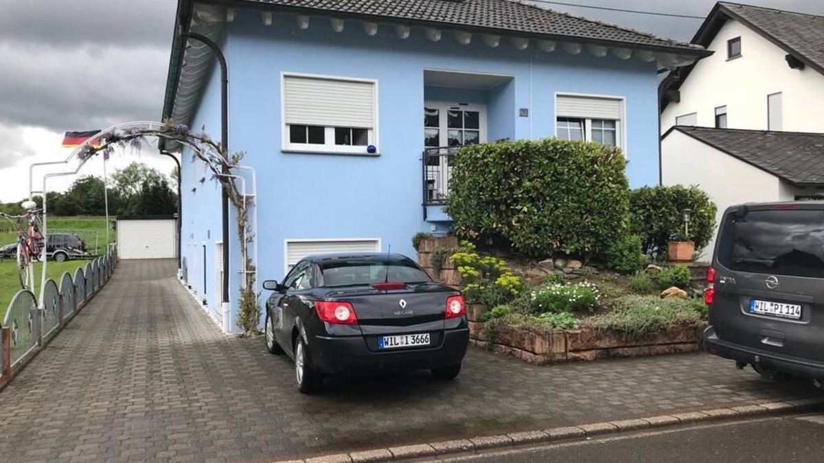 Piesport House | Blue House Mosel