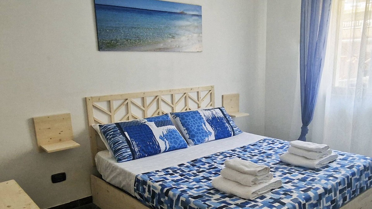 Isola delle Femmine Apartment | Blue Island House a few steps from the sea