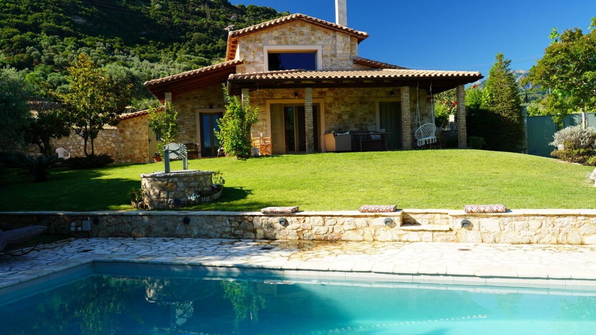 Aigio Villa | Blue Jasmine Villa with private pool
