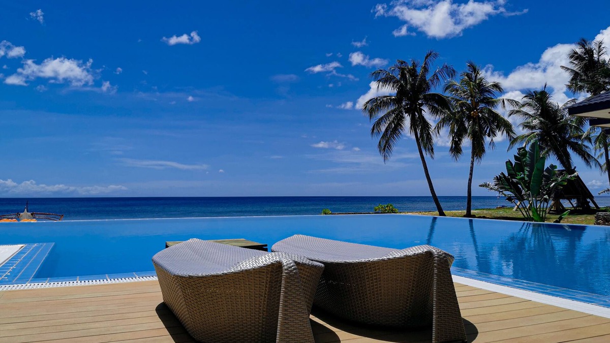 Cangmunag Resort | Blue Joys Marine Sports Resort