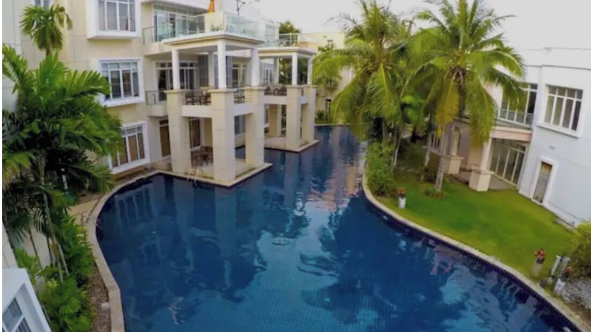 Cha-am Apartment | Blue Lagoon Cha-Am - Pool Access