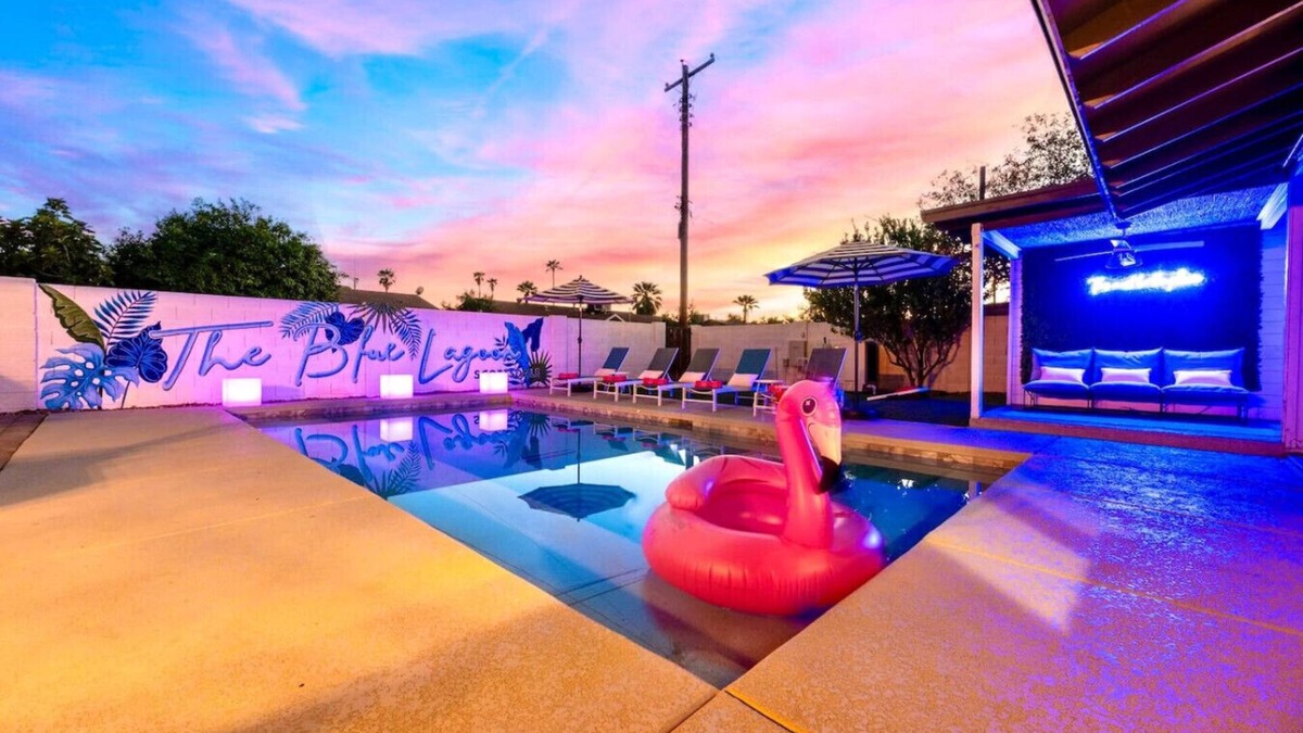 Scottsdale Estates Nine House | Blue Lagoon - HTD Pool, Ping Pong, Old Town 1mile