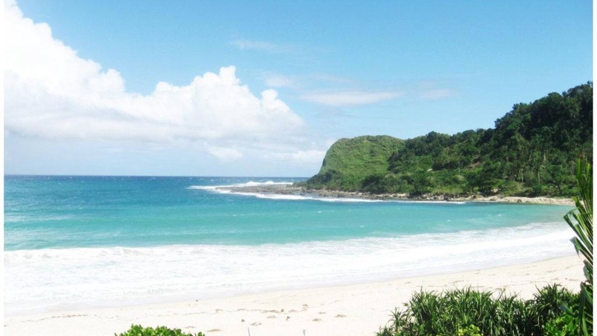 Pagudpud Hotel | Blue Lagoon Inn and Restaurant