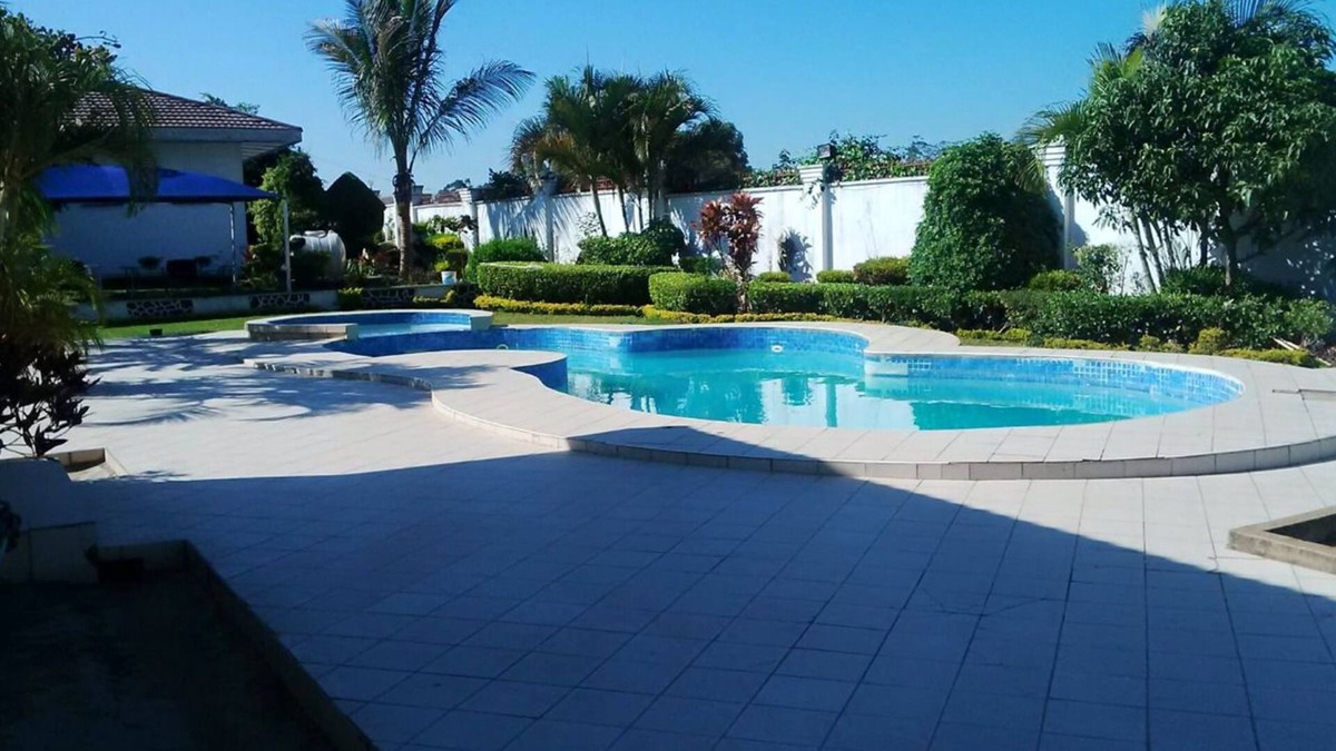 Blantyre Hotel | Blue Lagoon Lodge Blantyre
