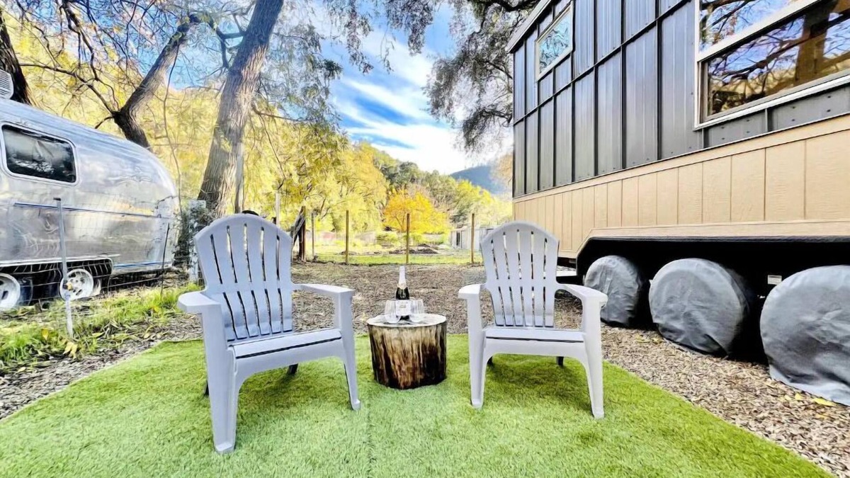Upper Lake House | Blue Lakes Village
