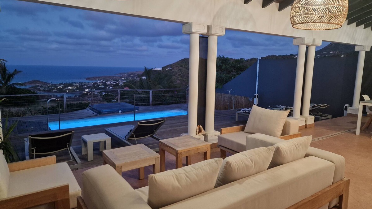 Barriere des Quatres Vents Villa | BLUE LINE C OPEN OCEAN VIEW FACING ILET TORTUE WELL VENTILATED