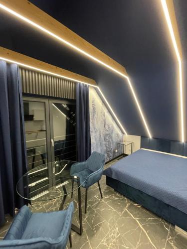 Psie Pole Apartment | Blue Love