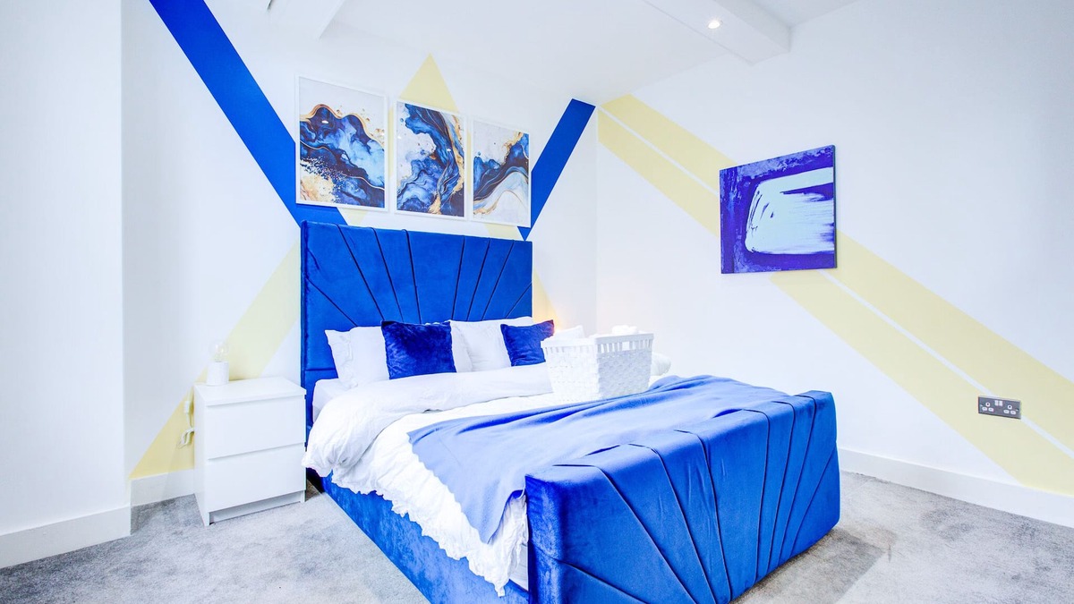 Sutton Central Apartment | Blue Moon, 1 Bed High Street