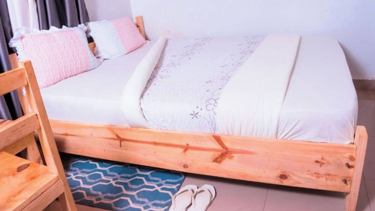Gisenyi Apartment | Blue Moon Apartment Single Room