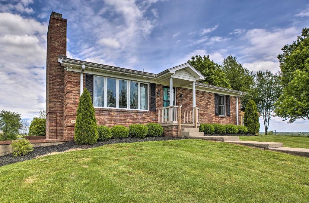 Mc Kinney House | Blue Moon Cottage with Amazing Views of 5 Counties