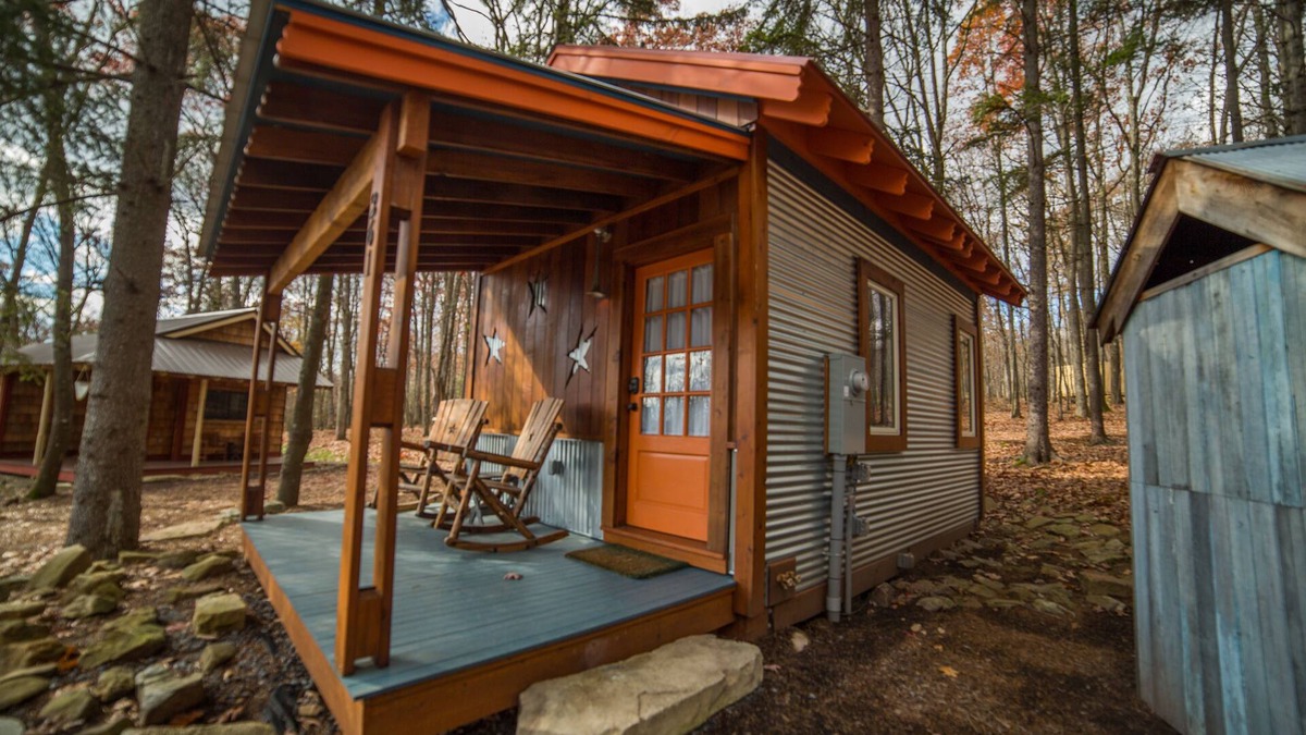 McHenry Cabin | Blue Moon Rising