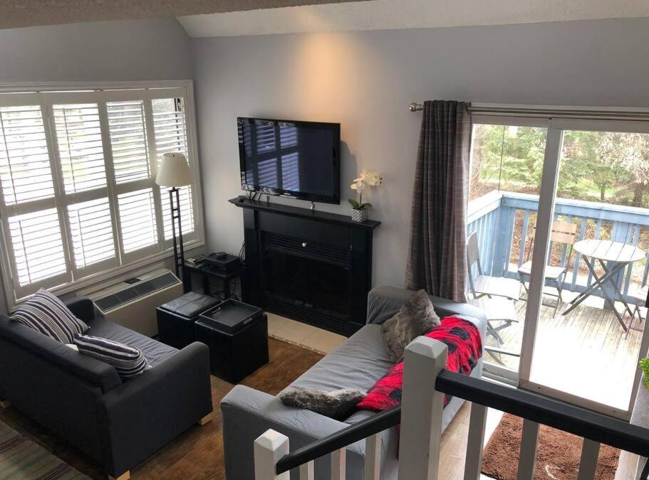 Craigleith House | Blue Mountain Escape, WIFI, Base of North lift
