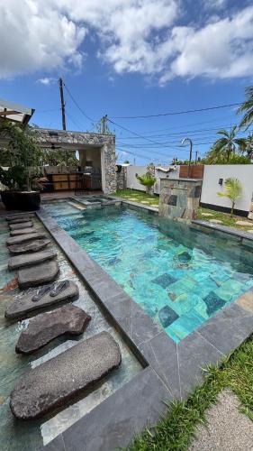 L'Etang-Sale Villa | Blue Naiade Villa zen and cosy