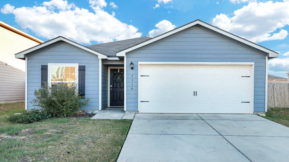 Medina Valley House | Blue Note - A Birdy Vacation Rental