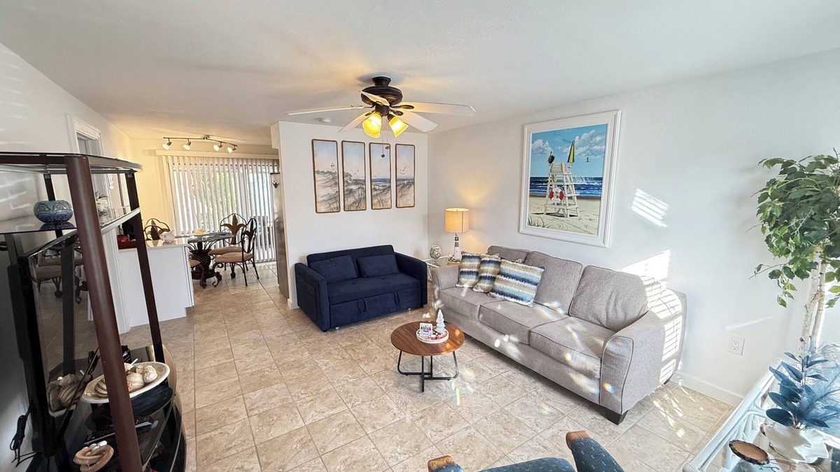 Royal Harbor House | Blue Oasis in Downtown Naples