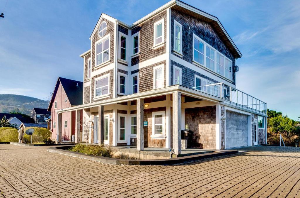 Cape Meares House | Blue Ocean Beauty