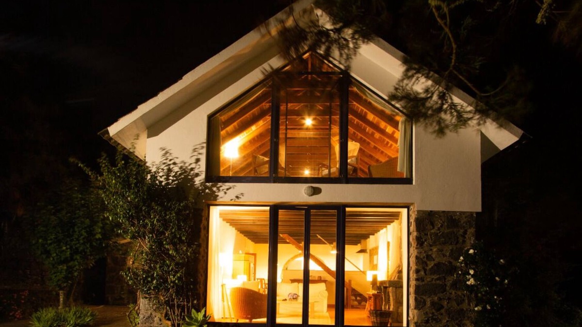 Mosteiros House | Blue OceanView Relaxing Cottage