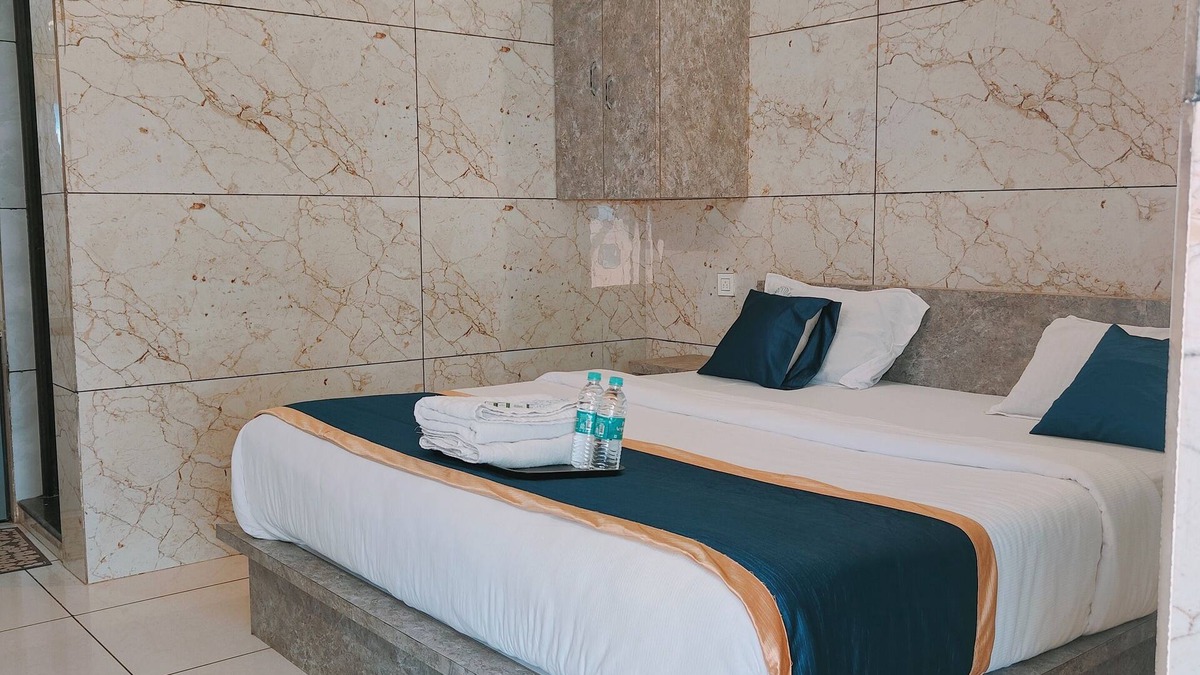 Murudeshwara Hotel | Blue Pearl Beach Guest House