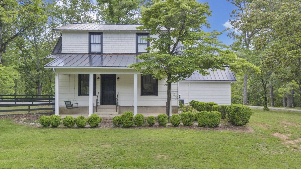 Roanoke House | Blue Ridge Farmhouse near Roanoke